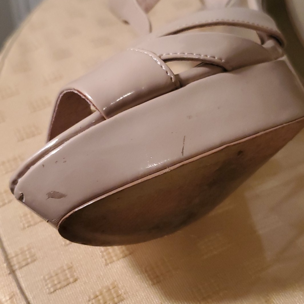 Ladies shoe - Picture 6 of 7
